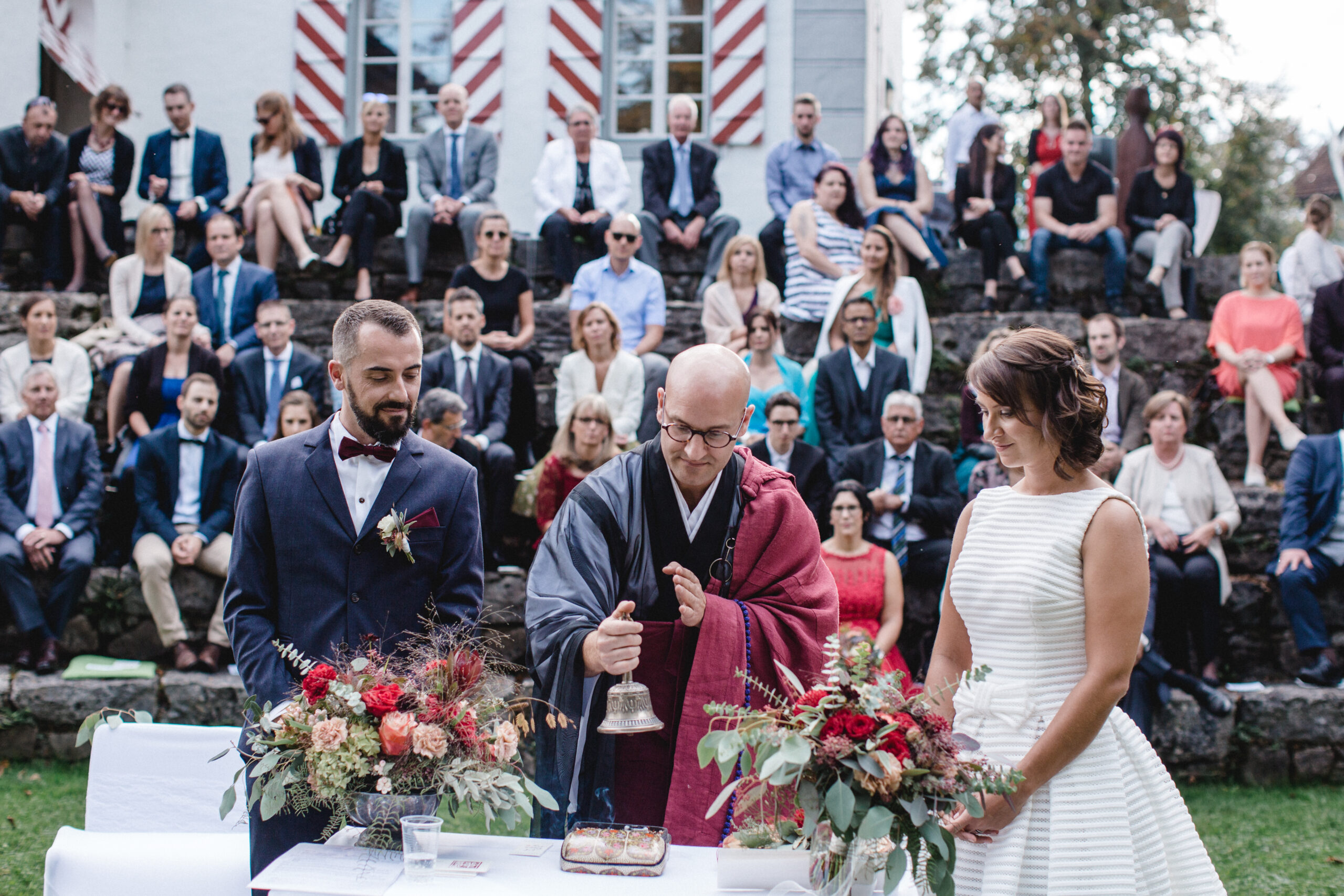 Ihre freie Trauung und Hochzeit mit Redner Vater Reding (Zen Mönch) aus dem Honora Zen Kloster in der Schweiz