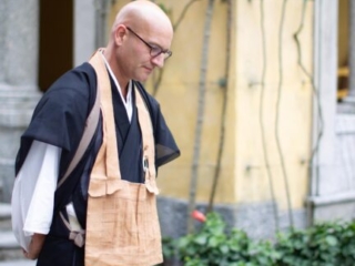 Trauredner und Hochzeitsredner Vater Reding (Zen M&ouml;nch) f&uuml;r die freie Trauung