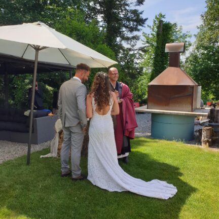 Konfessionslos Heiraten mit Hochzeitsredner Zen Meister Reding als Zeremonienmeister