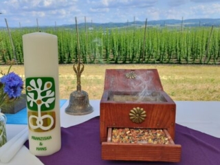 Pönixritual und Weihrauchritual bei der Hochzeitszeremonie