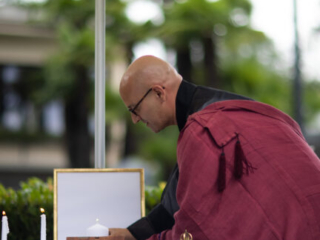 Trauredner für die Hochzeitszeremonie - Hochzeitsredner Zen Vater Meister Reding