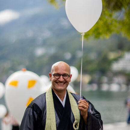 Zen Meister Vater Reding - Schweizer Zen Mönch - Gelübde der Heiligen und Weisen - Brüder und Väter für die Gesellschaft!