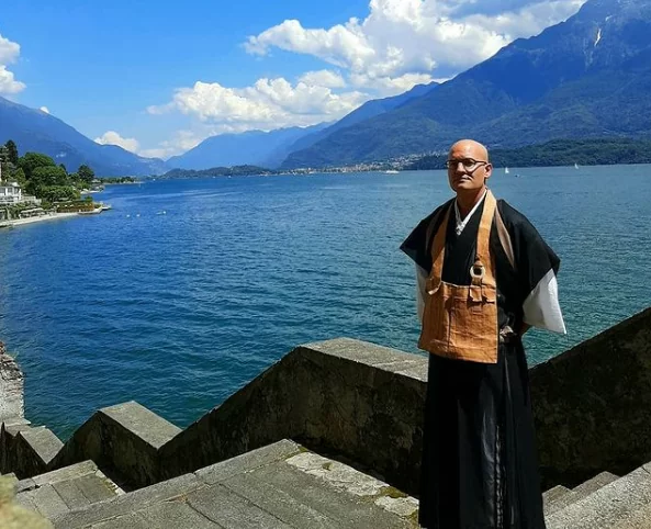 Ihr Hochzeit auf dem Schiff mit Trauredner Zen Meister Vater Reding