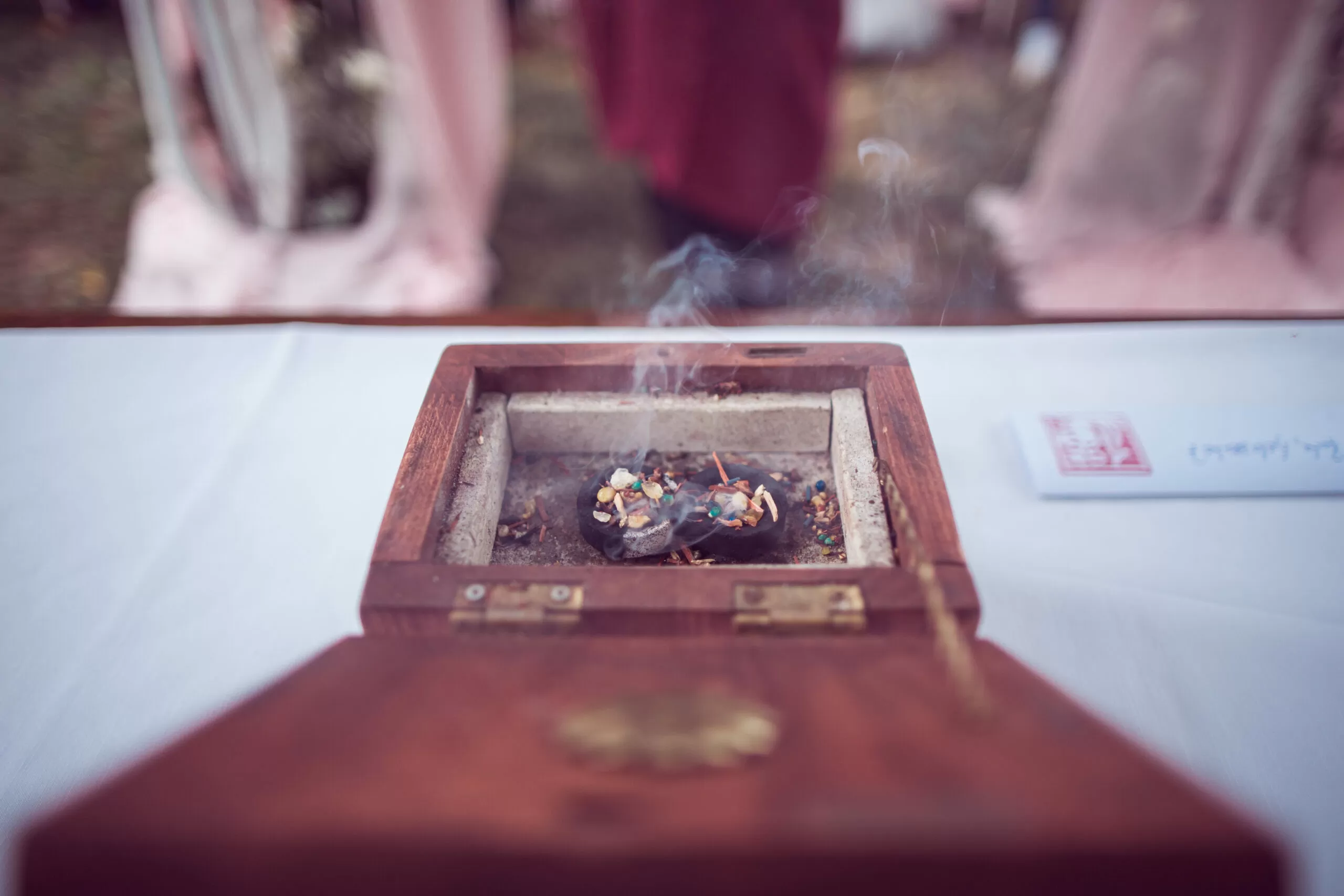 Bodenständige Hochzeit mit Trauredner Zen Meister Vater Reding