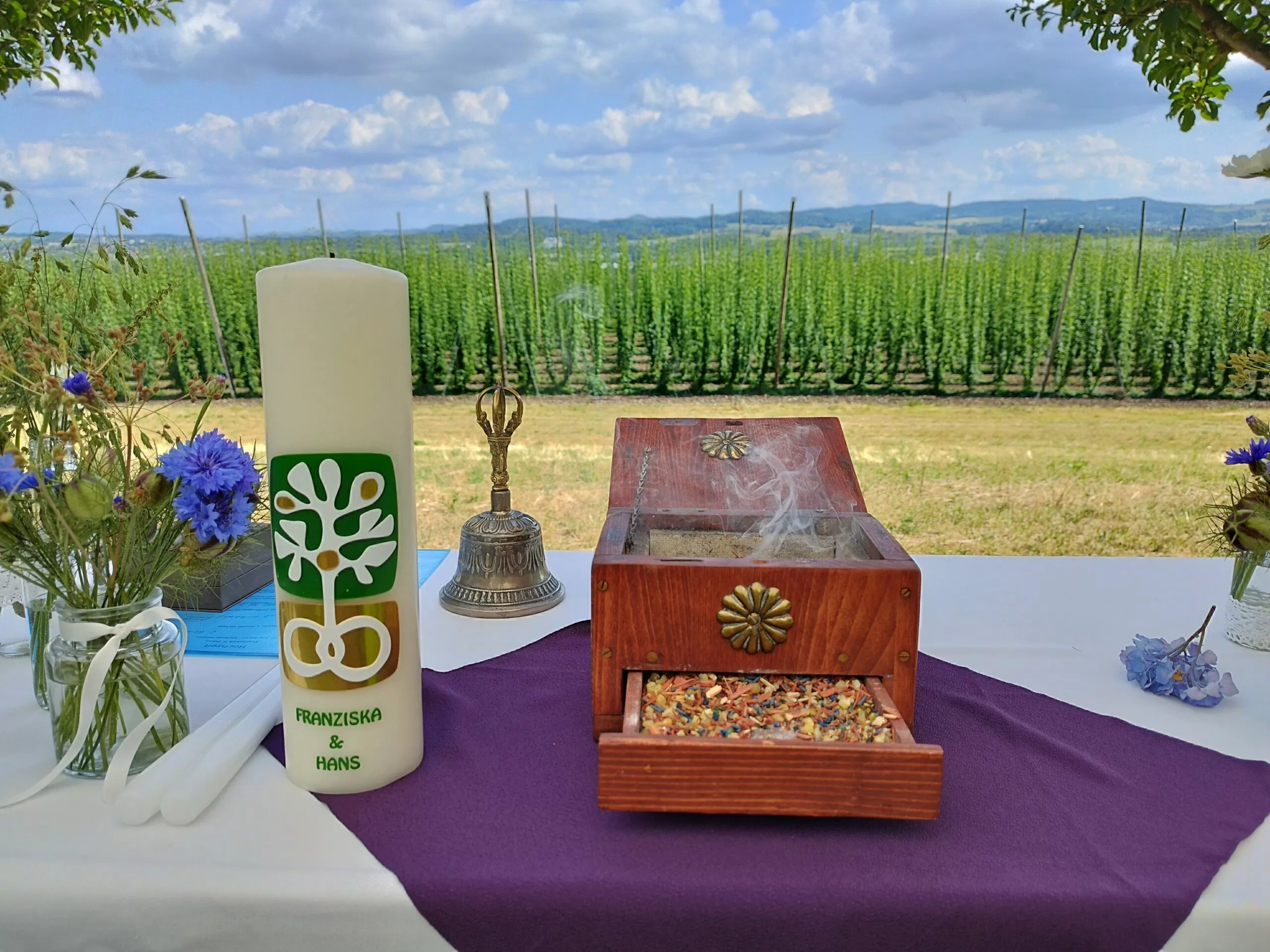 Pönixritual und Weihrauchritual bei der Hochzeitszeremonie